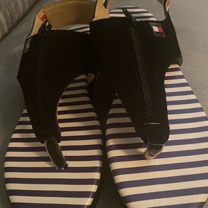 Women sandals
